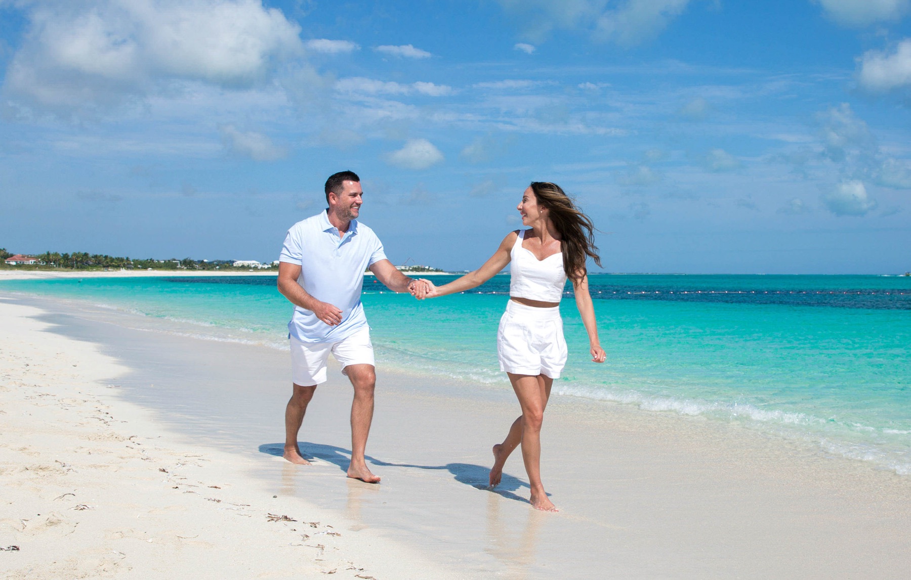 Couples beach portrait in Turks and Caicos by Paradise Photography