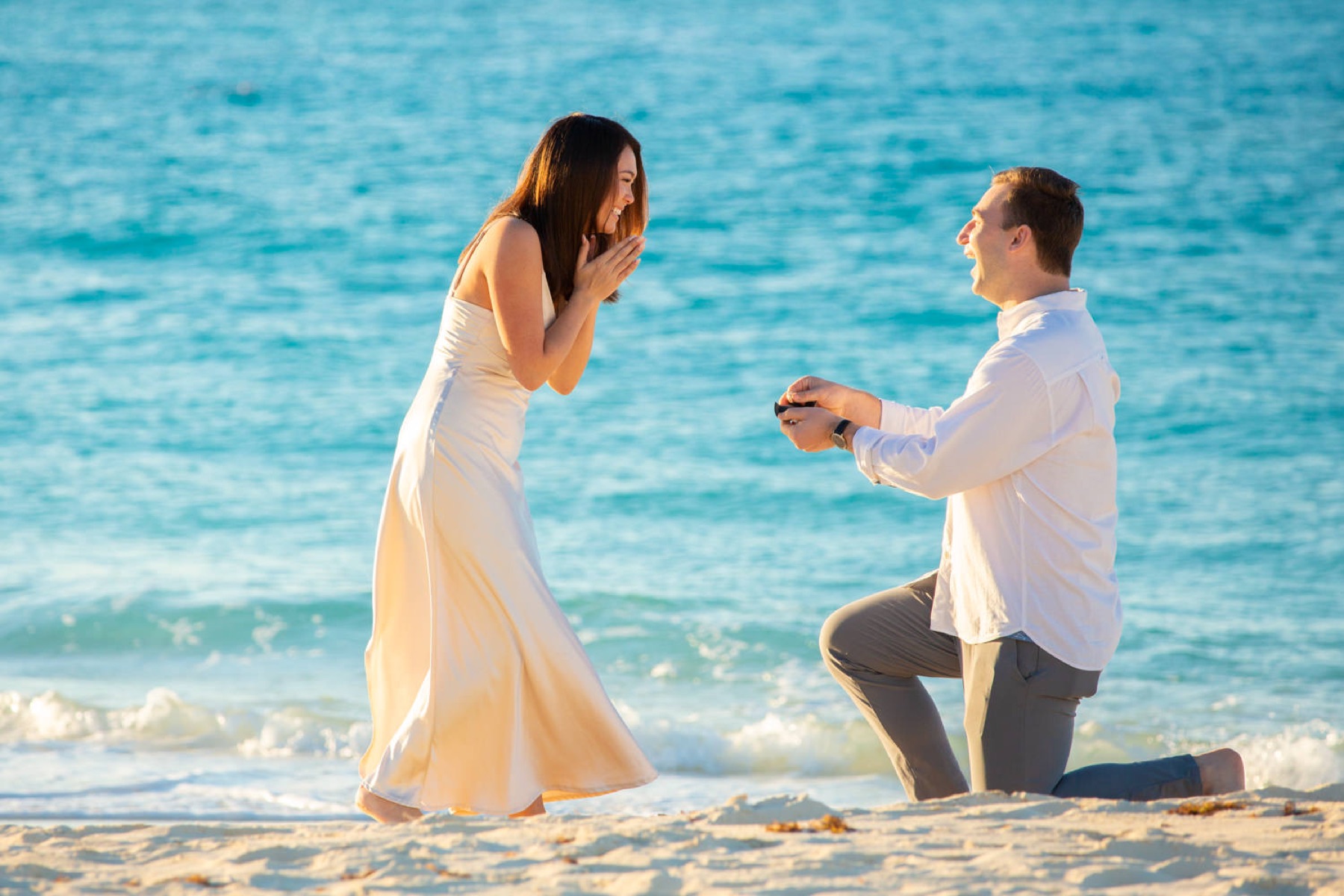 Surprise proposal photography in Turks and Caicos by Paradise Photography