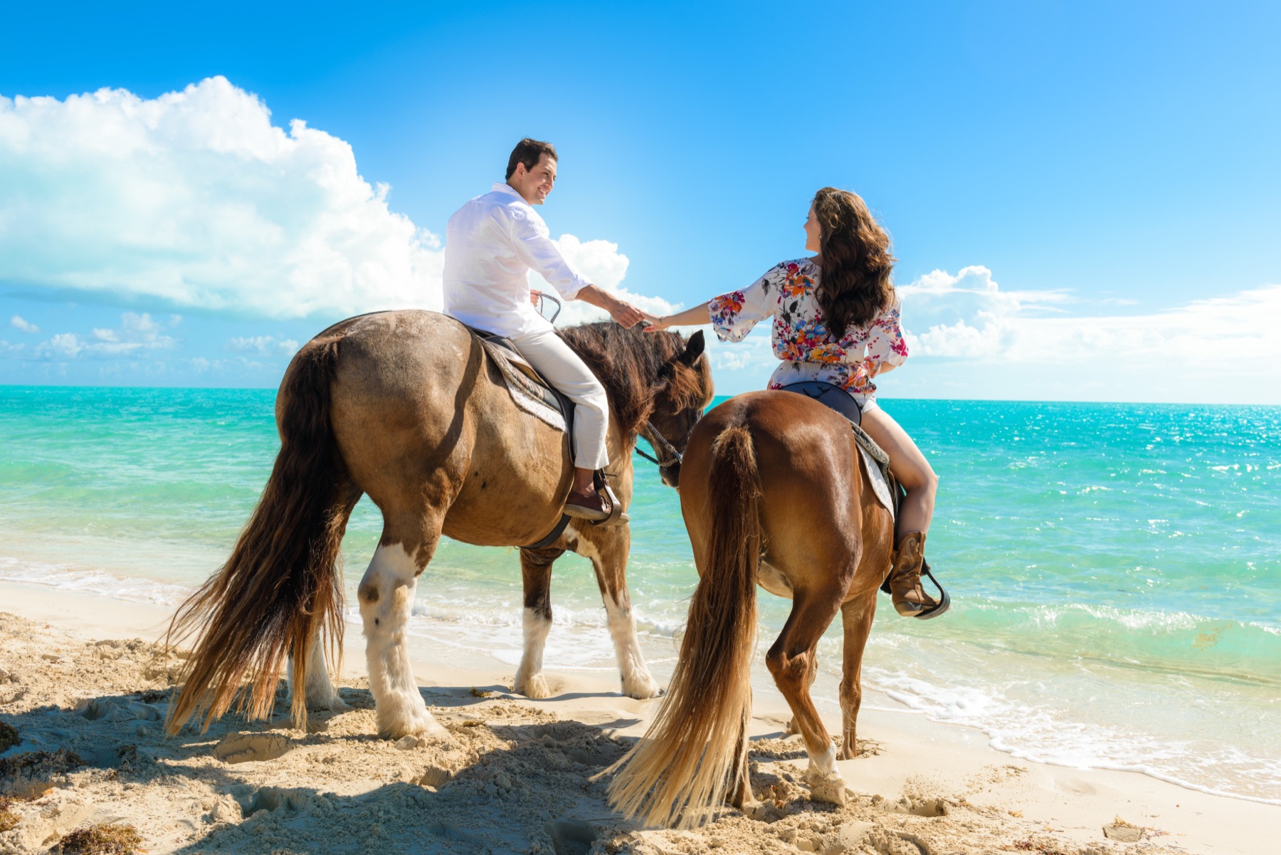 Surprise proposal photography in Turks and Caicos by Paradise Photography