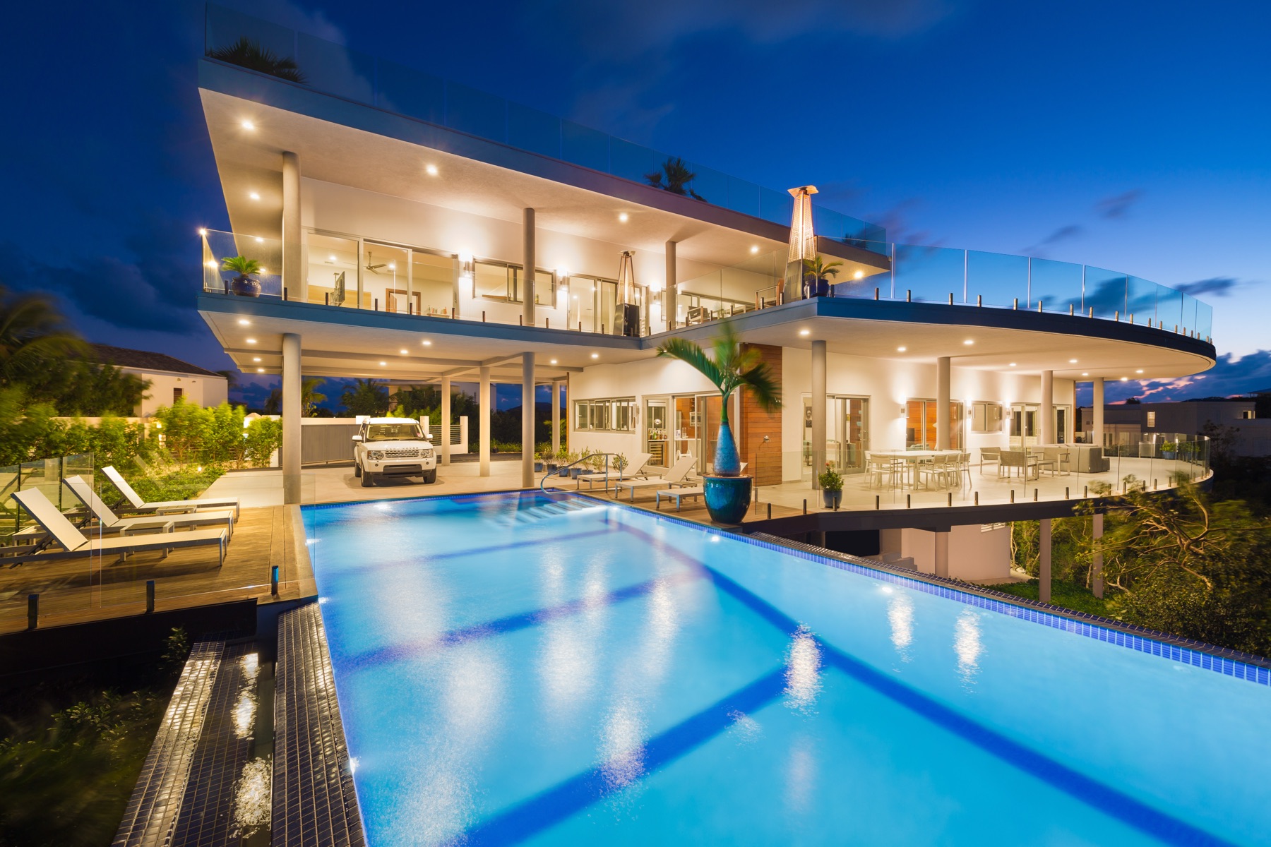 Real estate photography of a luxury property in Turks and Caicos by Paradise Photography