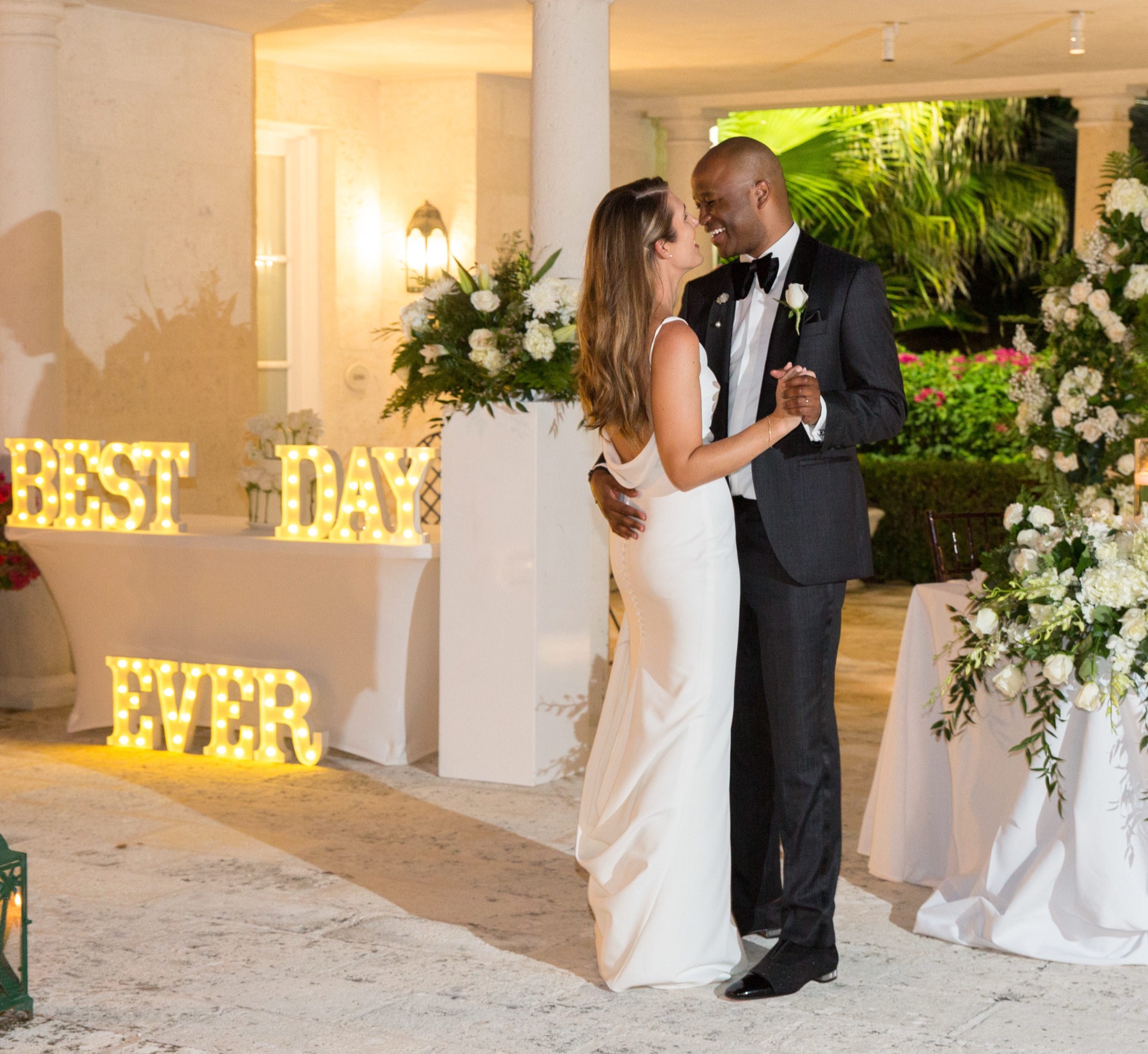 Destination wedding photography in Turks and Caicos by Paradise Photography