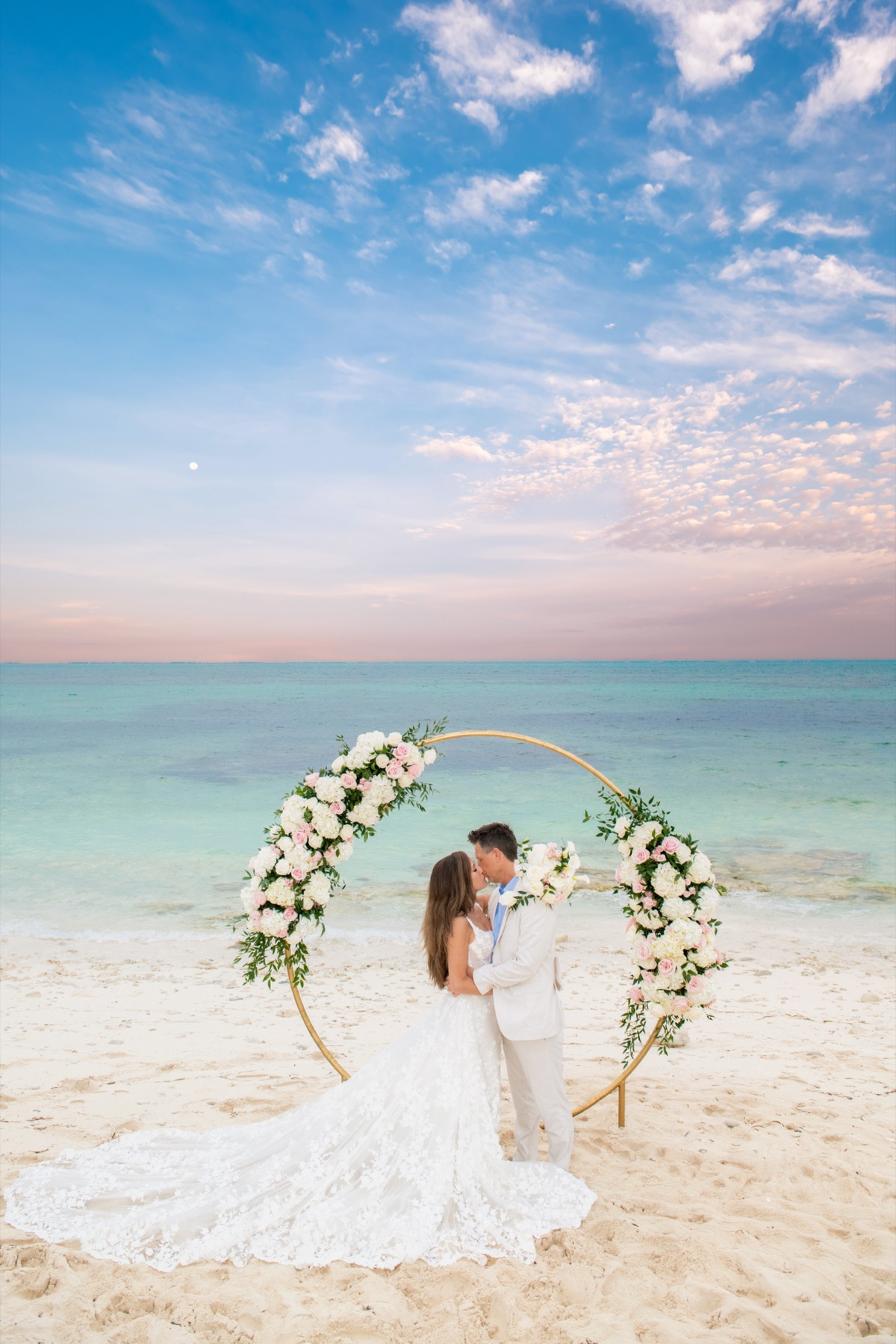 Destination wedding photography in Turks and Caicos by Paradise Photography
