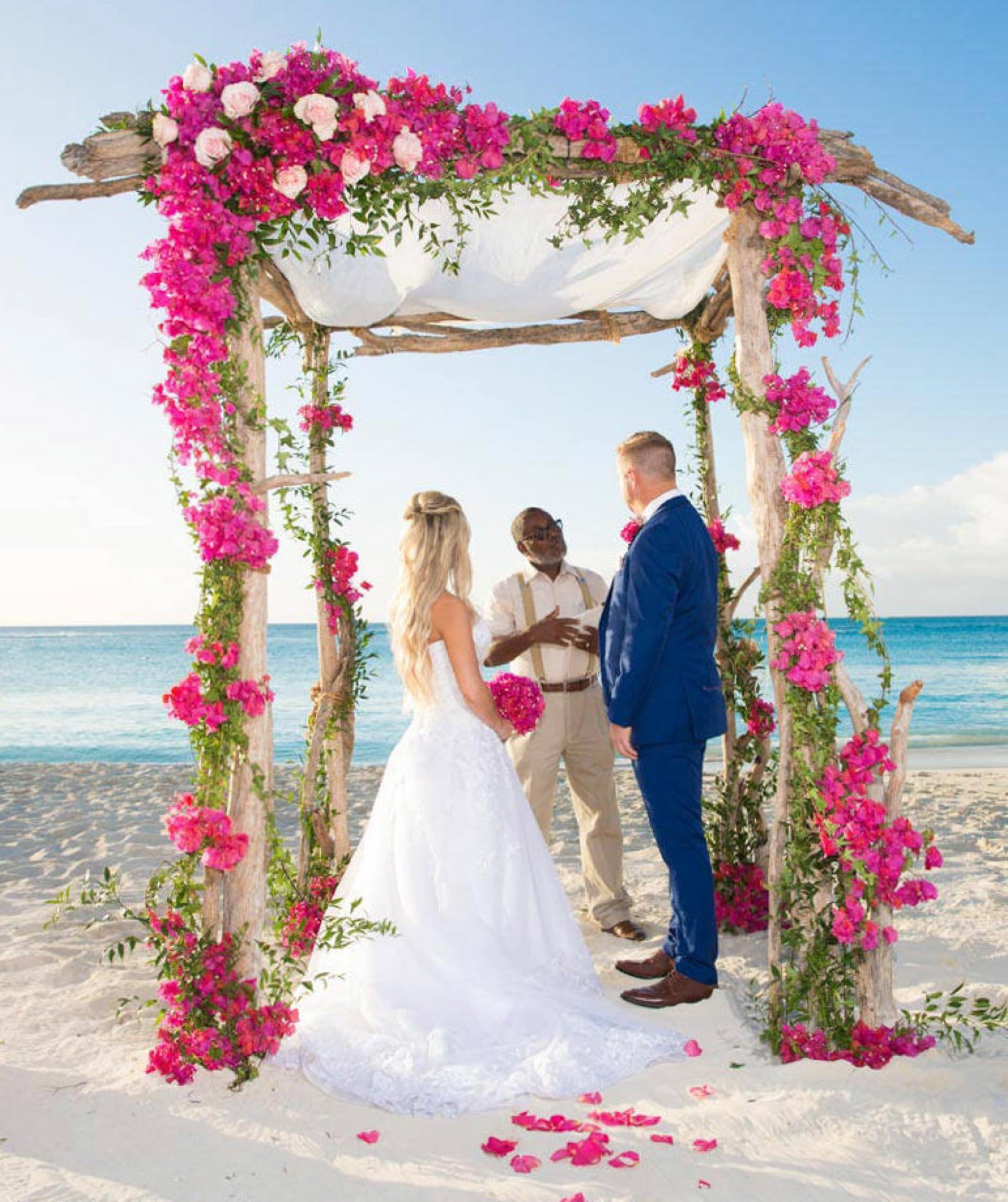 Destination wedding photography in Turks and Caicos by Paradise Photography